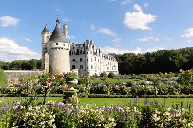 Castillo de Chenonceau y sus jardines en el Valle del Loira